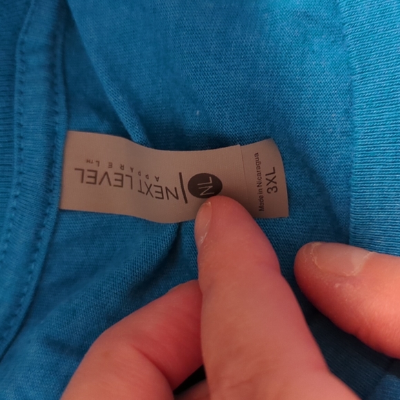 Follow your heart tee - Picture 2 of 2